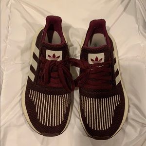 Adidas Sneakers